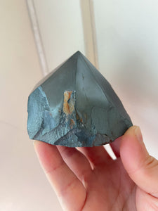 Hematite Power Point A - Grounding // Focus
