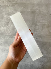 Load image into Gallery viewer, Selenite Charging Bar - 8&quot; - Cleanse // Amplify
