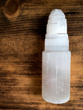 Load image into Gallery viewer, 6&quot; Selenite Tower - Cleanse // Protection // Peace

