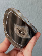 Load image into Gallery viewer, Agate Cut Base - Item D
